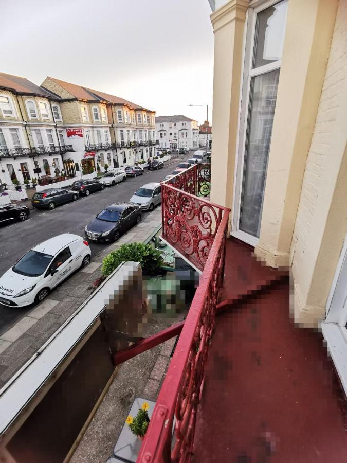 Cavendish House Hotel Great Yarmouth Bagian luar foto